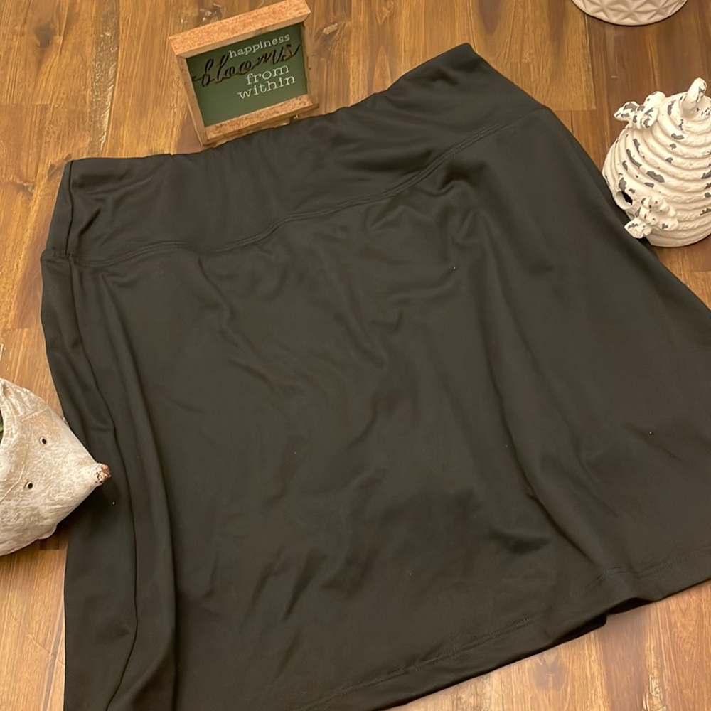 NWOT Sahalie Skort
